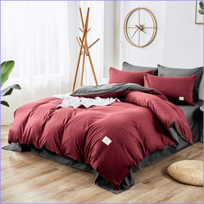 Red and gray two-tone duvet cover