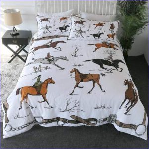 Horses printed duvet cover