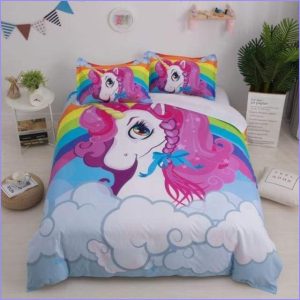 Unicorn duvet cover with pink mane