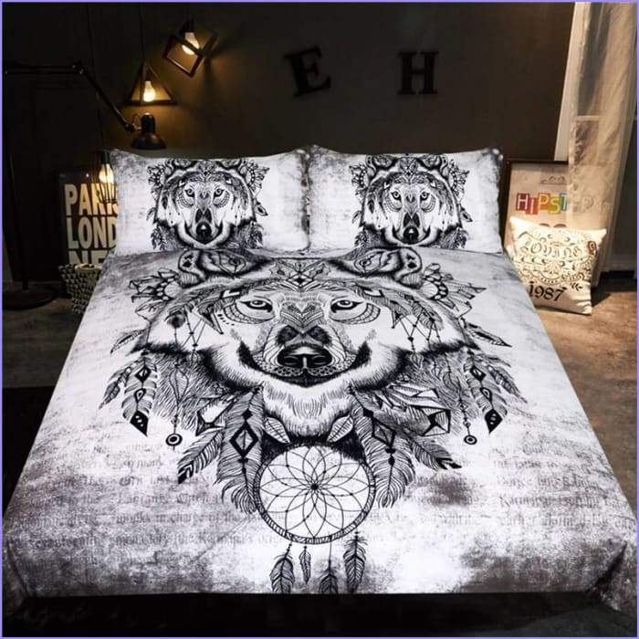Wolf duvet cover and feathers
