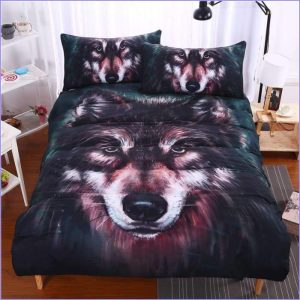 Realistic Wolf duvet cover