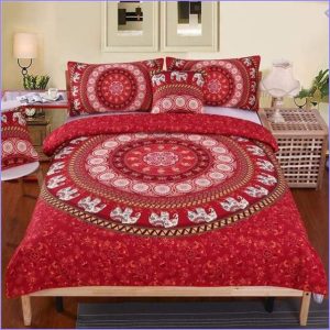 Red Mandala duvet cover