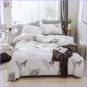 Zebra feather duvet cover