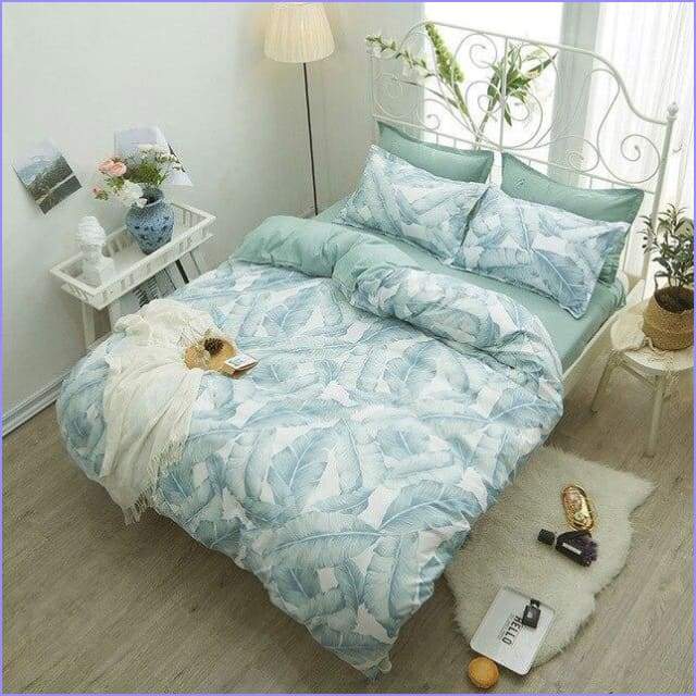 Green feather duvet cover