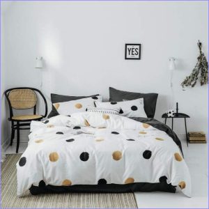 Scandinavian duvet cover - peas