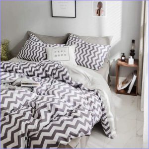 Scandinavian duvet cover - purple trend