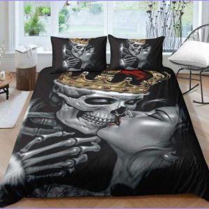 Skeleton duvet cover and his queen