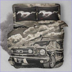 Old car duvet cover